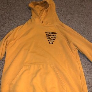 Yellow sweatshirt